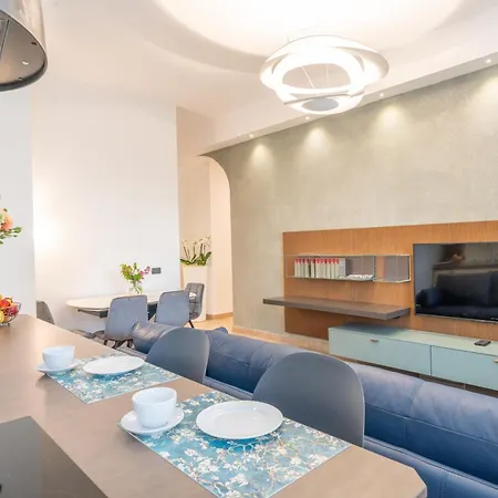 Antico Borgo 7 - Elegant Walking Distance To Historic Centre Daire